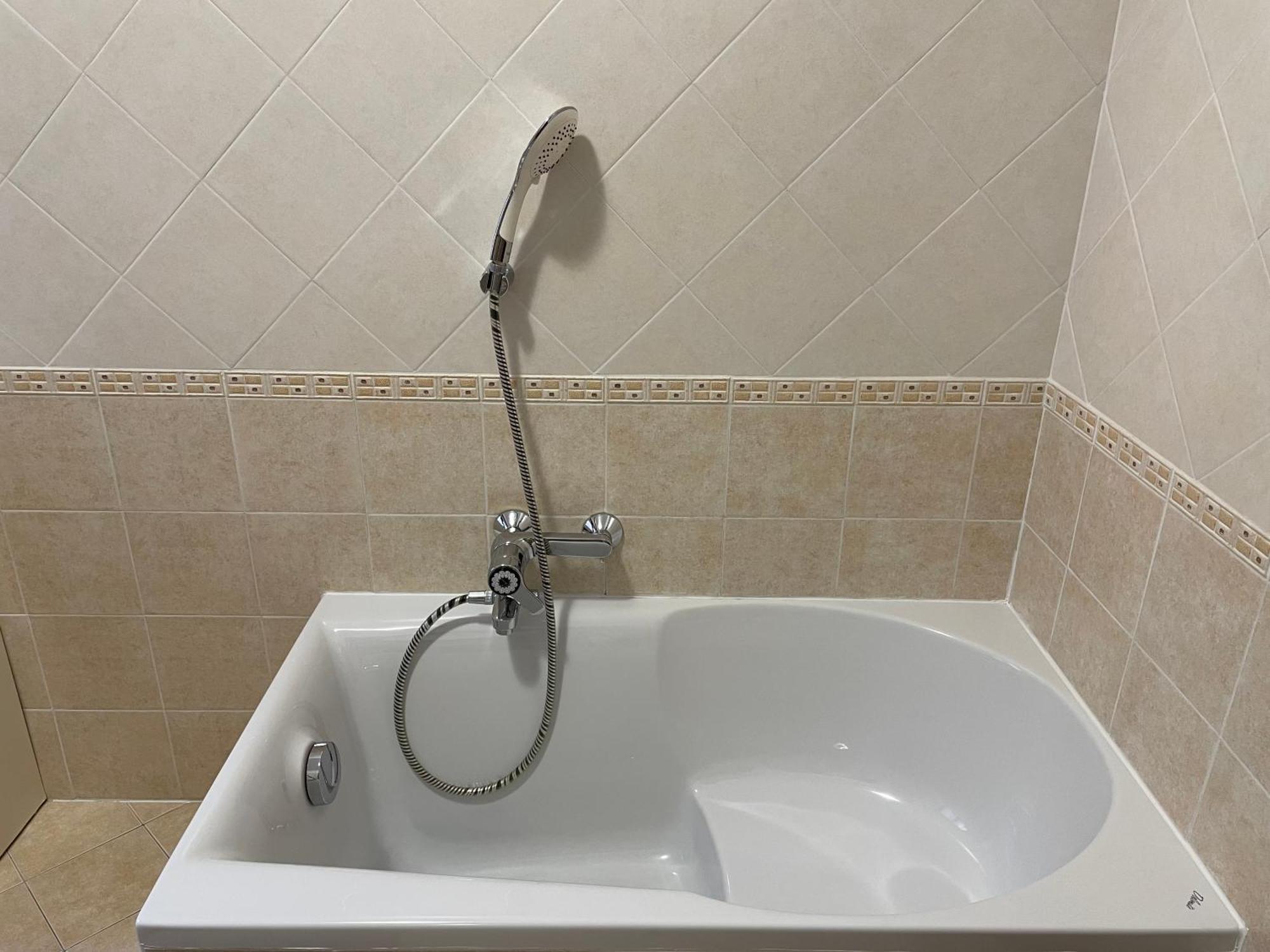 Appartamento Spazioso Con 3 Camere Da Letto Рива-дель-Гарда Экстерьер фото